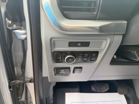 Used 2025 Ford F150 Lariat w/ Equipment Group 502A High AWD/4WD image 19