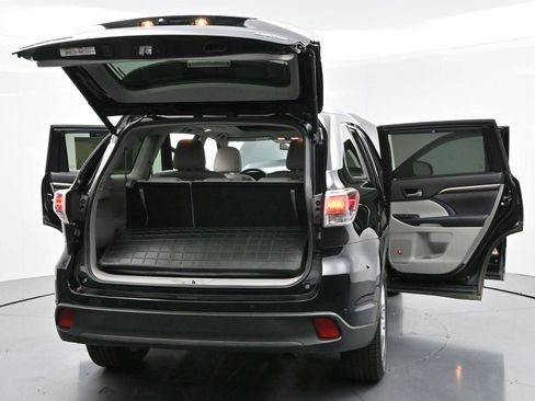 Used 2016 Toyota Highlander Limited Platinum image 46