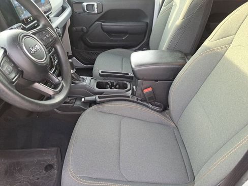 Used 2024 Jeep Wrangler Sport image 15