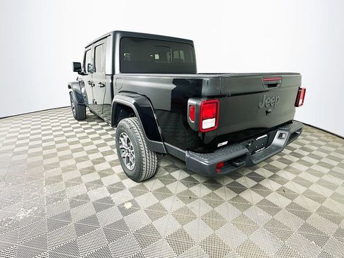 New 2026 Jeep Gladiator Sport image 7