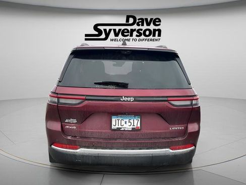 Certified 2023 Jeep Grand Cherokee Limited w/ Luxury Tech Group II image 4