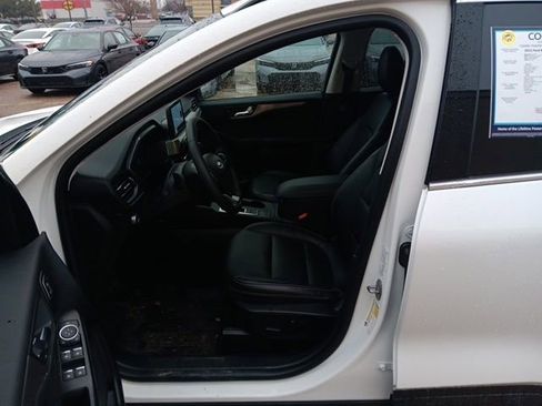 Used 2022 Ford Escape Titanium image 22