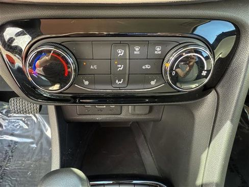 Certified 2023 Buick Encore GX Preferred w/ Cold Weather Comfort Package image 21