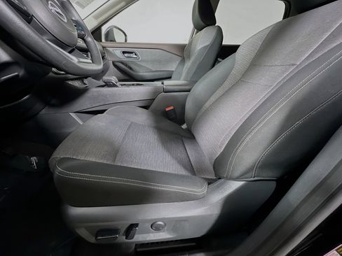 Used 2023 Nissan Rogue SV image 15