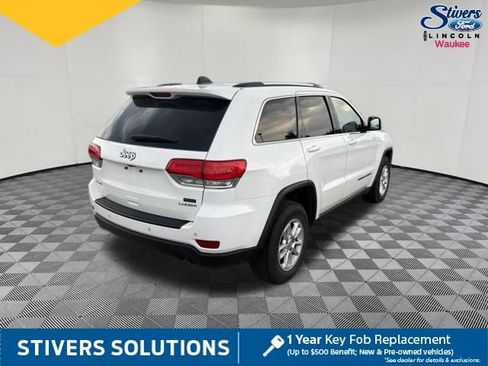Used 2018 Jeep Grand Cherokee Laredo AWD/4WD image 6