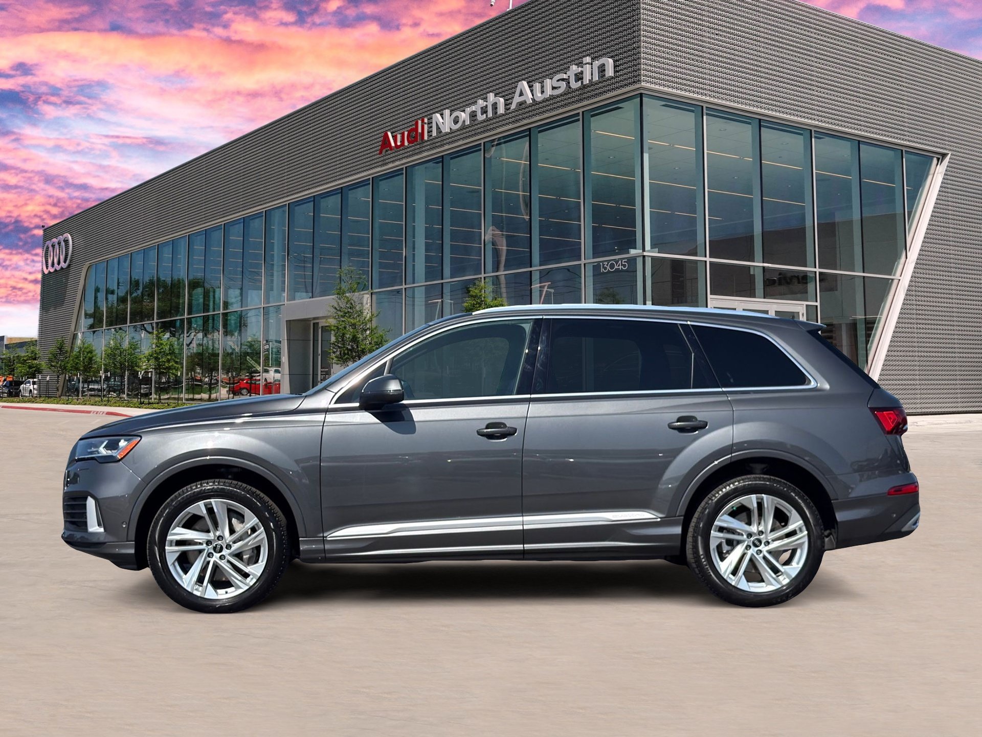 Used 2021 Audi Q7 2.0T Premium Plus w/ Executive Package AWD/4WD image 8