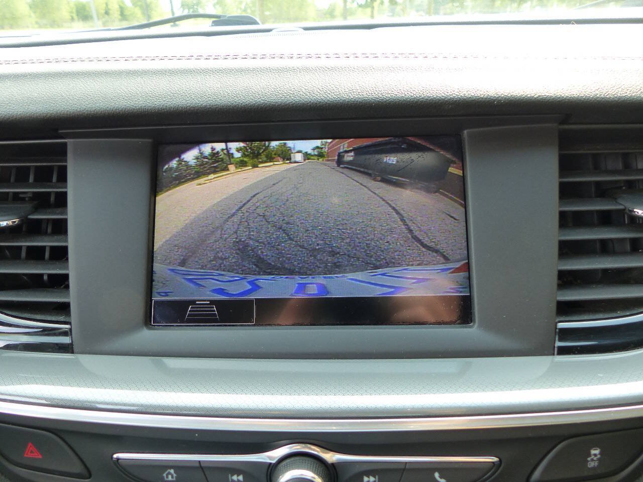 Used 2019 Buick Regal Preferred w/ Driver Confidence Package I FWD image 30