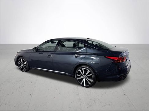 Used 2019 Nissan Altima 2.5 Platinum AWD/4WD image 8