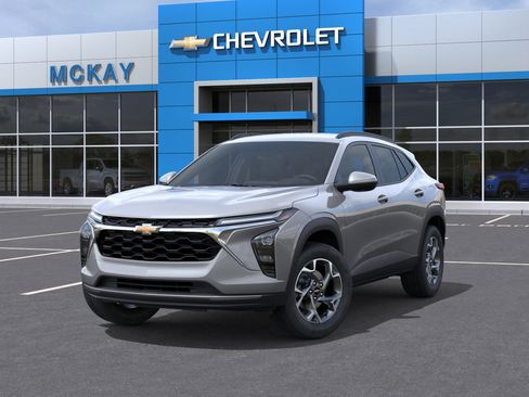 New 2026 Chevrolet Trax LT w/ Driver Confidence Package image 6