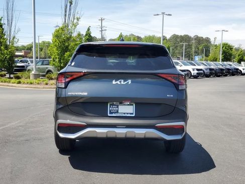 New 2025 Kia Sportage LX image 5