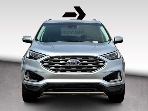 Used 2020 Ford Edge Titanium AWD/4WD image 3
