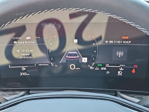 Used 2025 Audi Q5 Premium Plus w/ Premium Plus AWD/4WD image 15