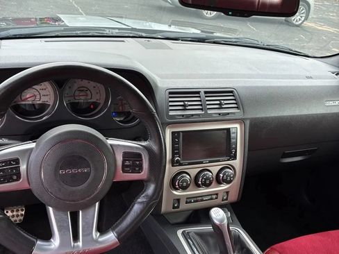Used 2014 Dodge Challenger SRT8 w/ Harman/Kardon Audio Group RWD image 21