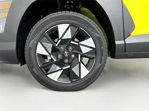 Certified 2024 Hyundai Kona SEL image 29