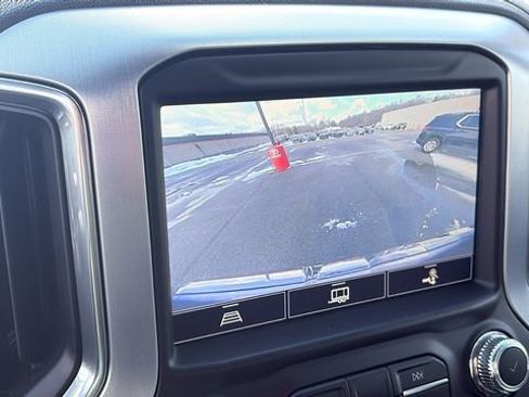 Used 2022 GMC Sierra 1500 SLT w/ SLT Convenience Package image 15