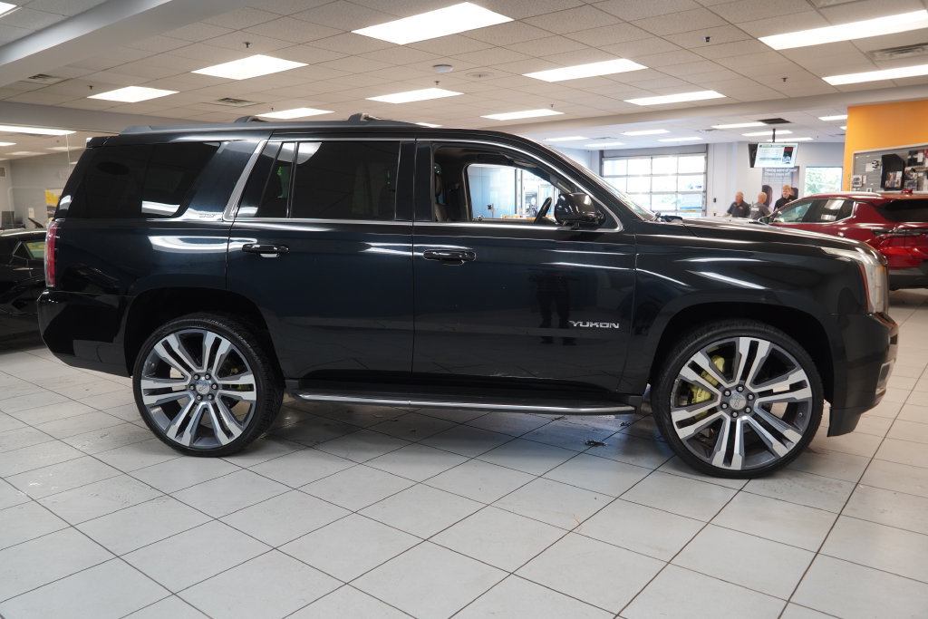 Used 2017 GMC Yukon SLT AWD/4WD image 14