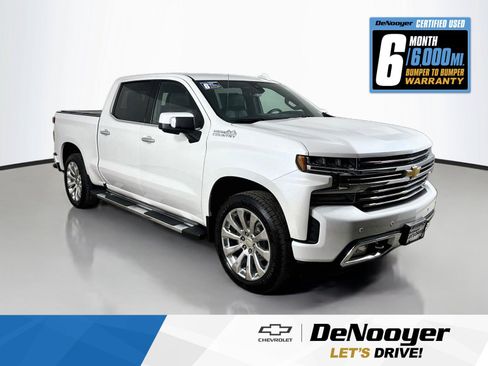 Used 2020 Chevrolet Silverado 1500 High Country w/ Technology Package AWD/4WD image 1