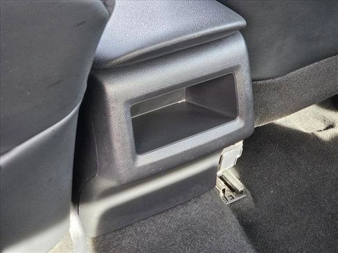 Used 2024 Toyota Camry SE image 16