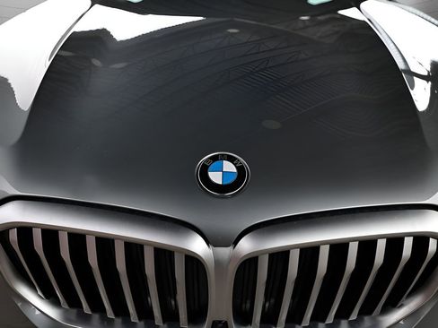 Used 2024 BMW X5 sDrive40i image 16