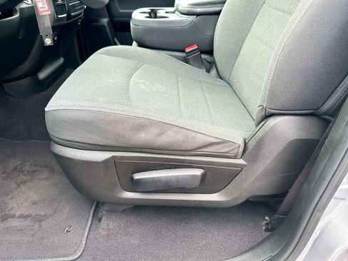 Used 2021 RAM 1500 Tradesman w/ Chrome Plus Package RWD image 9