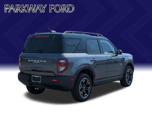 Used 2025 Ford Bronco Sport Outer Banks AWD/4WD image 5