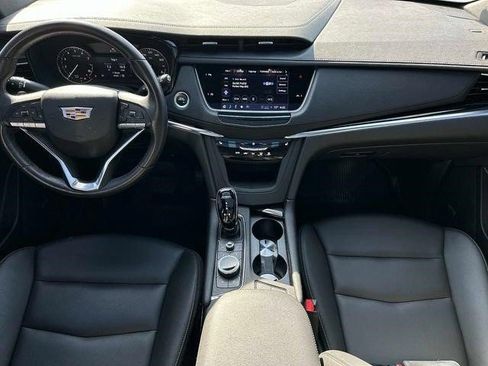 Certified 2024 Cadillac XT6 Luxury w/ LPO, Floor Liner Package AWD/4WD image 14