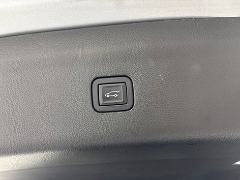 Used 2023 Buick Enclave Essence w/ Experience Buick Package AWD/4WD image 52