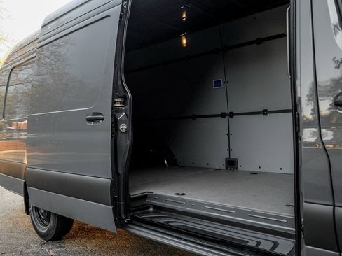 New 2026 Mercedes-Benz Sprinter 2500 image 10
