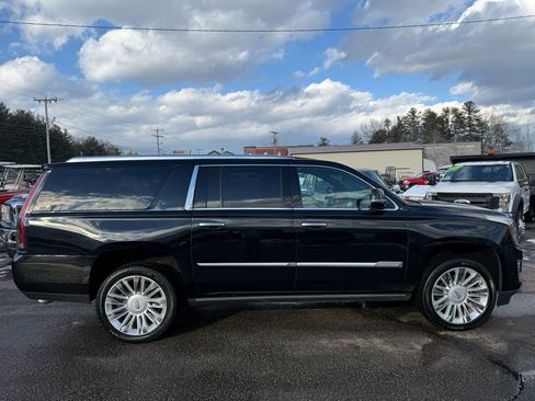 Used 2019 Cadillac Escalade ESV Platinum image 14