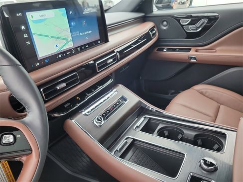 New 2025 Lincoln Aviator Reserve w/ Illumination Package image 20