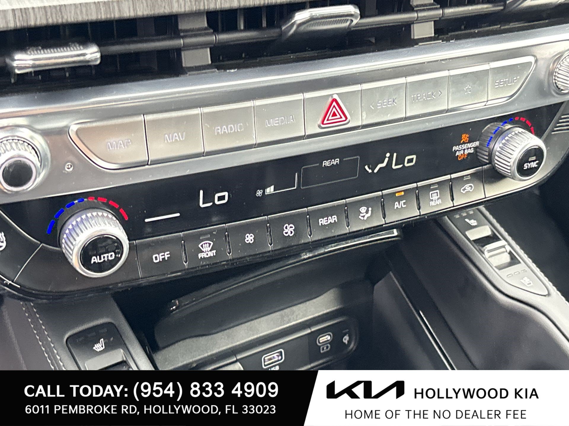 Certified 2024 Kia Telluride SX w/ Towing Package AWD/4WD image 16