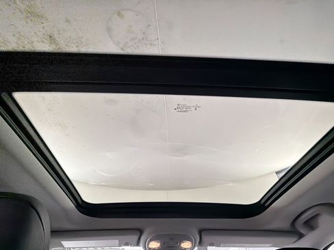 Used 2022 Jeep Compass Limited w/ Sun and Sound Group image 23