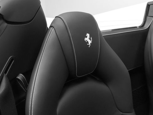 Certified 2022 Ferrari F8 Tributo RWD image 22