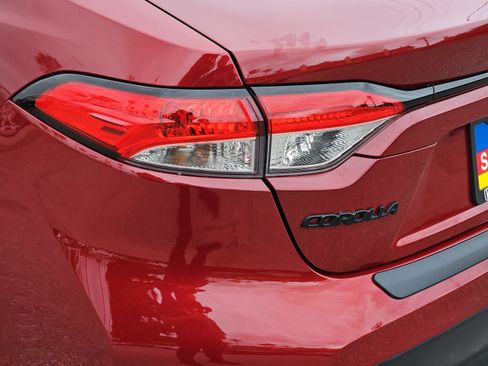 Used 2024 Toyota Corolla LE FWD image 33