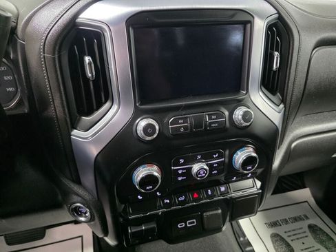 Used 2020 GMC Sierra 2500 SLE w/ SLE Value Package; AWD/4WD image 12