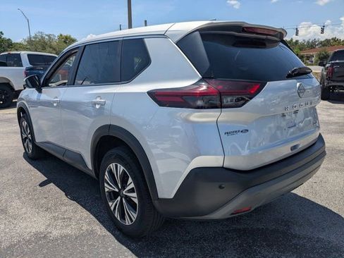 Used 2023 Nissan Rogue SV FWD image 7