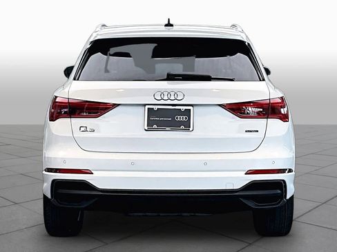Certified 2023 Audi Q3 2.0T Premium w/ Convenience Package image 5