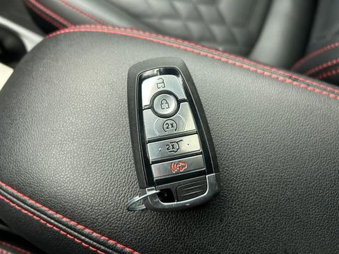 Used 2024 Ford Escape ST-Line Elite w/ Premium Technology Package image 33