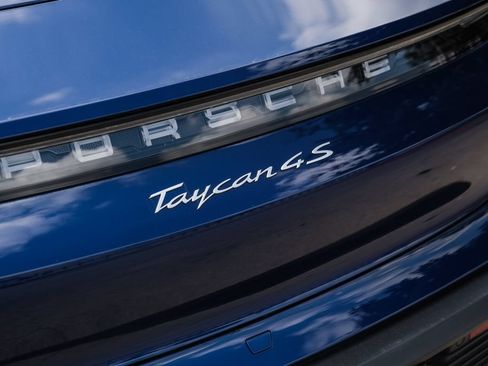 Used 2021 Porsche Taycan 4S w/ Premium Package AWD/4WD image 61