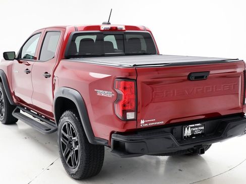 Used 2024 Chevrolet Colorado Trail Boss w/ Technology Package image 7