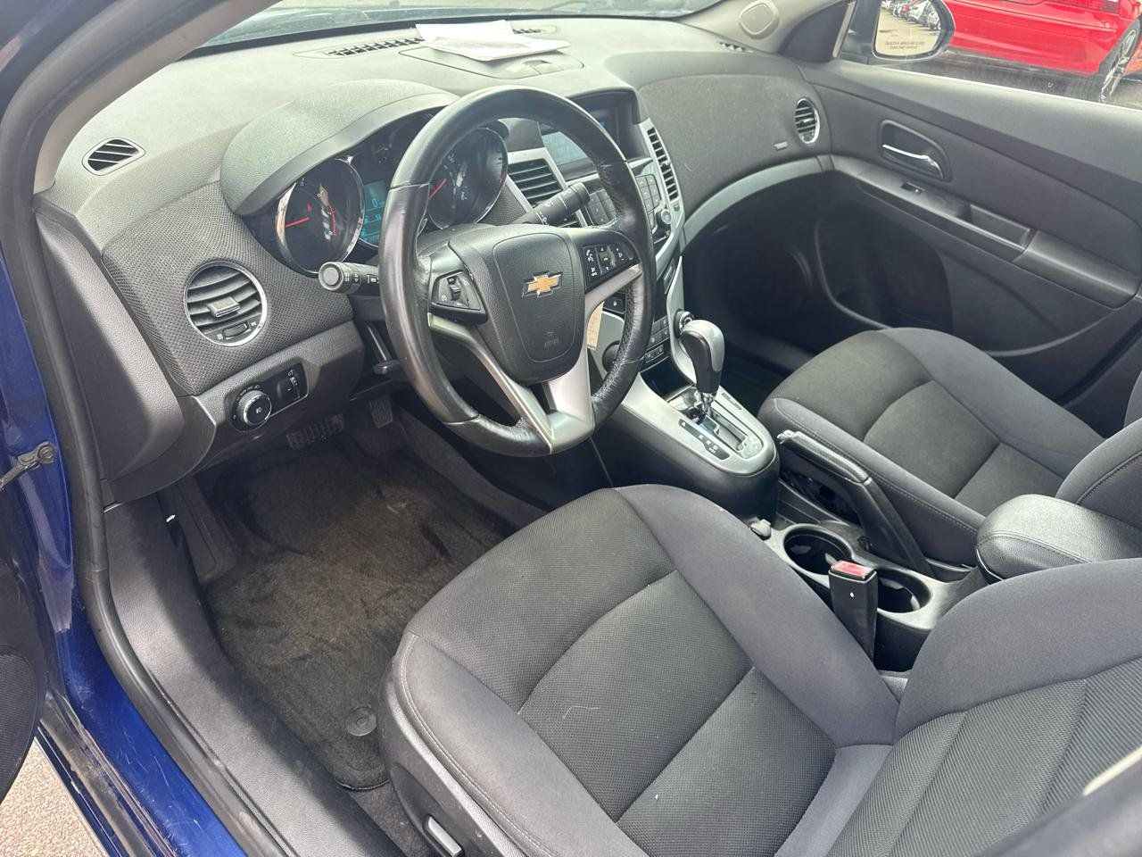 Used 2012 Chevrolet Cruze LT w/ RS Package FWD image 9