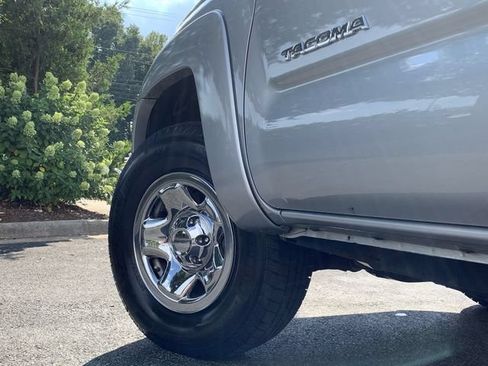 Used 2009 Toyota Tacoma PreRunner w/ SR5 Pkg #2 RWD image 41