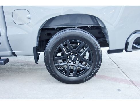 Used 2024 Chevrolet Silverado 1500 Custom image 29