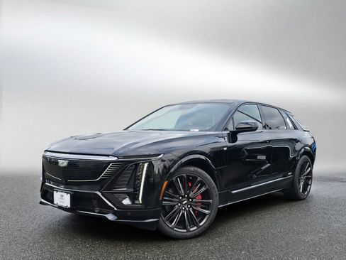 New 2026 Cadillac Lyriq V image 3