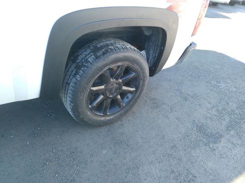 Used 2011 Chevrolet Silverado 1500 LTZ w/ LTZ Plus Package image 12