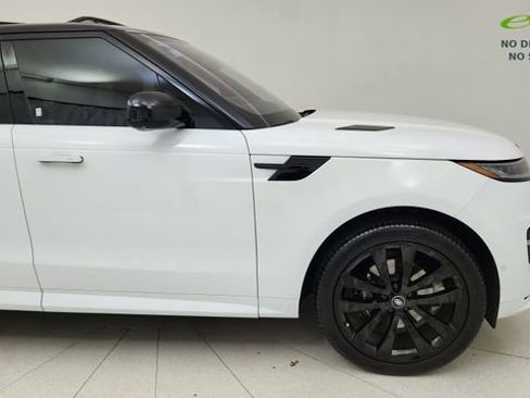 Used 2023 Land Rover Range Rover Sport SE Dynamic image 7