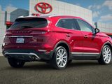 Used 2019 Lincoln MKC Reserve image 3