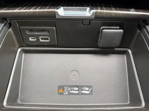 Used 2021 GMC Yukon Denali RWD image 44