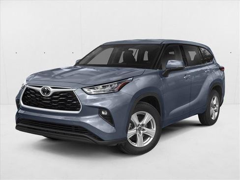 Used 2022 Toyota Highlander LE AWD/4WD image 1