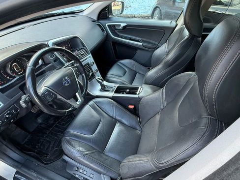 Used 2017 Volvo XC60 T6 Dynamic w/ Preferred Option Package image 24